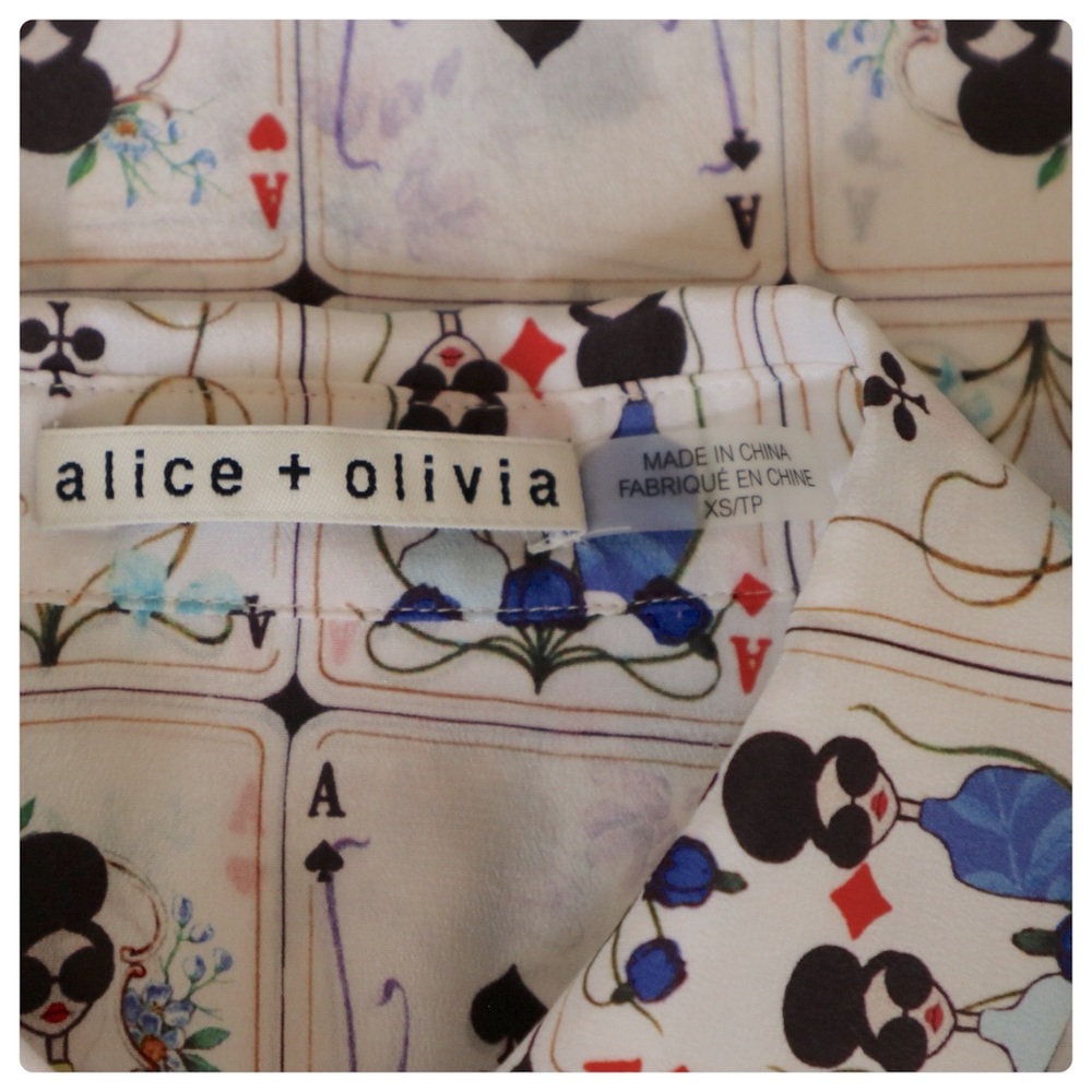 ALICE + OLIVIA Willa Printed Silk Puff Sleeve Top - Picture 9 of 13